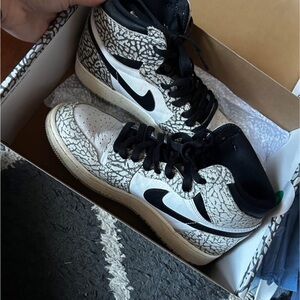Nike Concretes Sneakers Black and White